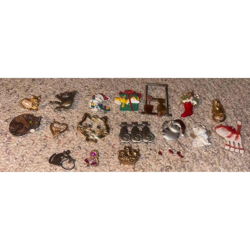 Vintage Cat Brooch Pin Lot 17 pc Christmas Enamel Rhinestone Gold Silver Tone